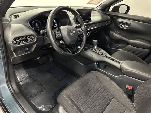 Certified 2025 Honda HR-V Sport image 23