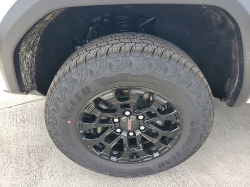 New 2026 GMC Canyon Elevation image 5