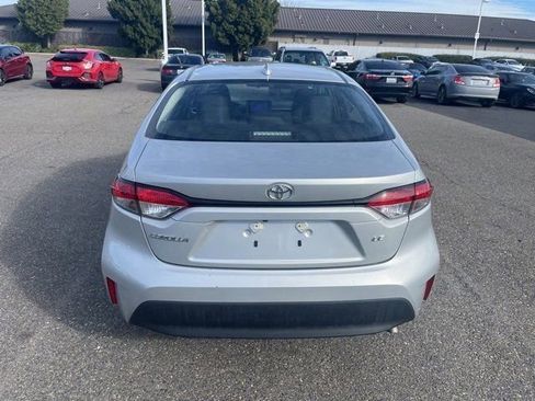 Used 2024 Toyota Corolla LE image 6