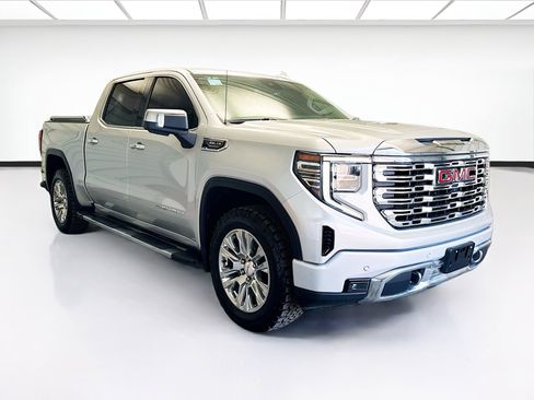 Used 2022 GMC Sierra 1500 Denali image 3