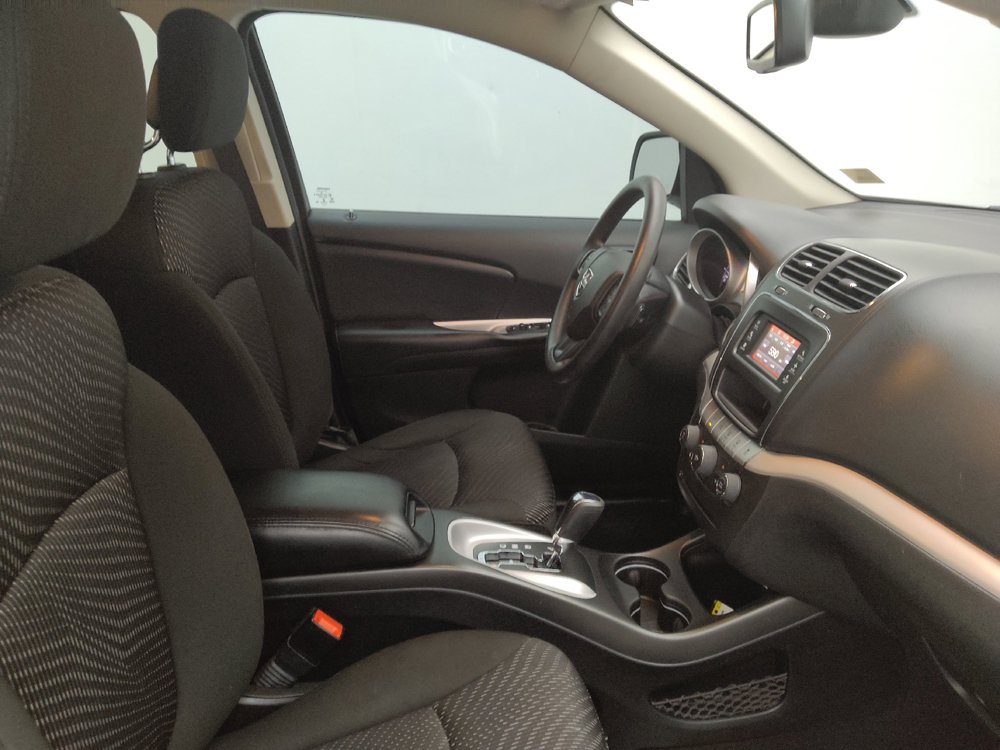 Used 2020 Dodge Journey SE w/ Blacktop Package FWD image 21