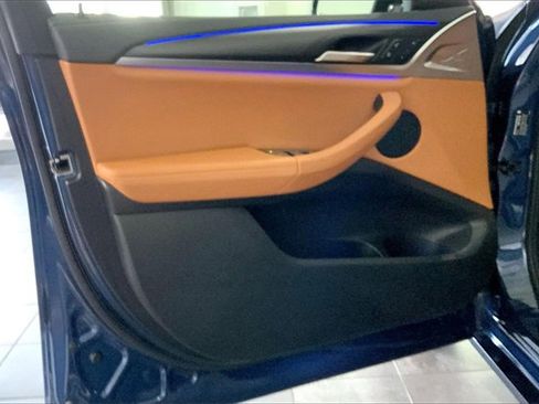 Certified 2022 BMW X4 M40i w/ Premium Package image 22