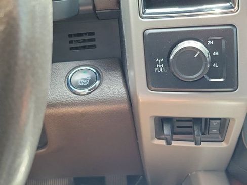 Used 2019 Ford F250 King Ranch w/ King Ranch Ultimate Package AWD/4WD image 29