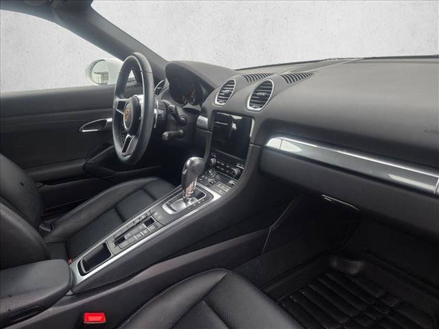 Used 2025 Porsche 718 Boxster RWD image 15