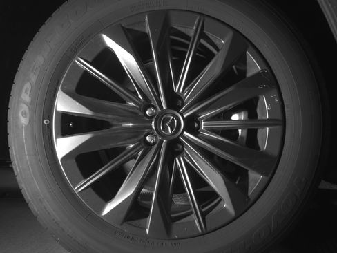 Used 2025 MAZDA CX-70 3.3 Turbo w/ Preferred Package image 15