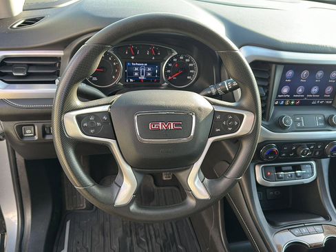 Used 2023 GMC Acadia SLE w/ Driver Convenience Package image 27