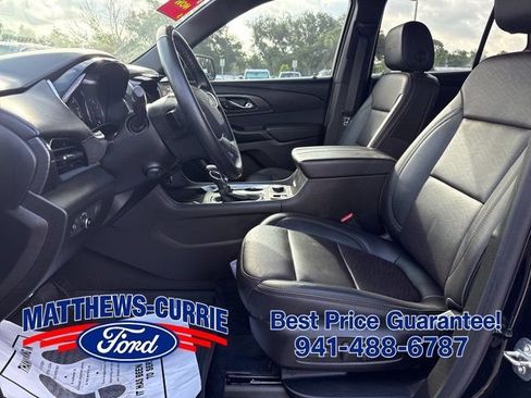 Used 2023 Chevrolet Traverse High Country AWD/4WD image 9