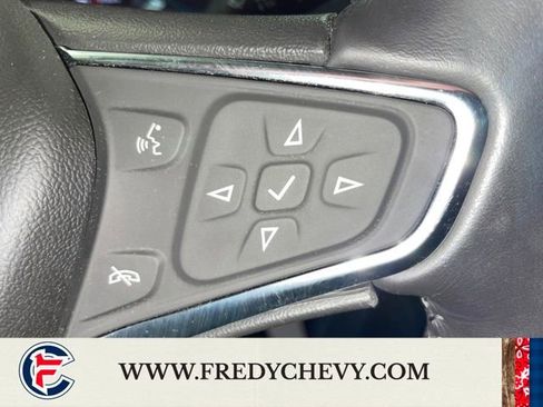 Used 2020 Chevrolet Equinox LT image 28