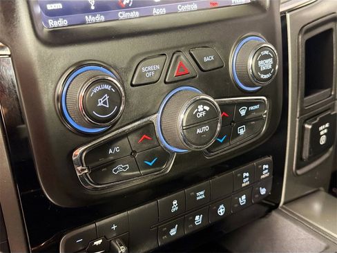 Used 2018 RAM 1500 Sport w/ Sport Premium Group image 15