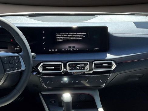 New 2026 Nissan Sentra SL w/ Floor Mat Package image 6