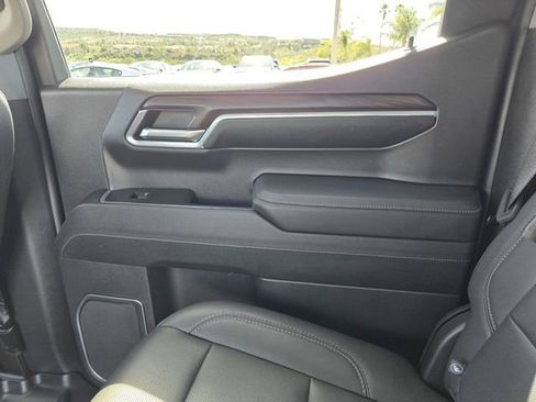 Used 2023 GMC Sierra 1500 SLT w/ SLT Convenience Package image 13