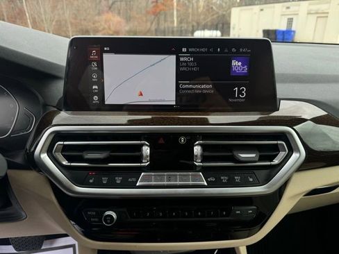Used 2022 BMW X3 xDrive30i w/ Premium Package Essential image 26