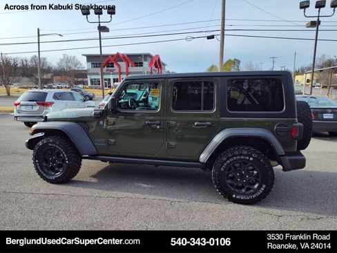 Used 2023 Jeep Wrangler Unlimited w/ 8.4" Radio Group image 7