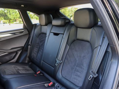 Used 2017 Porsche Macan S AWD/4WD image 17