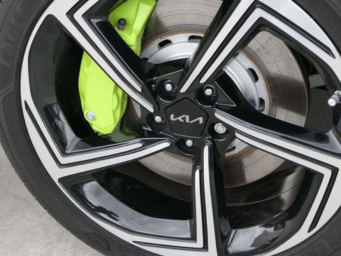 Certified 2024 Kia EV6 GT image 12