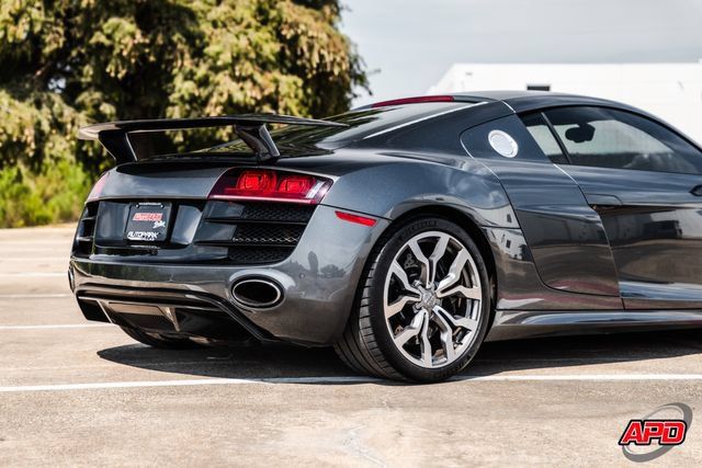 Used 2011 Audi R8 V10 AWD/4WD image 48