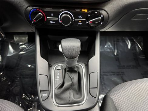 Used 2023 Kia Soul LX w/ LX Technology Package image 19