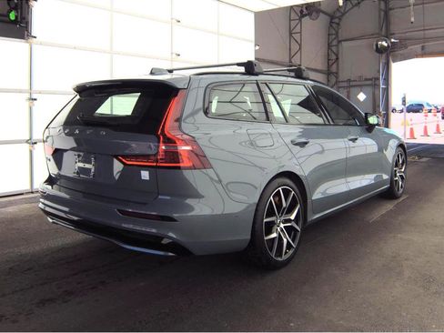 Used 2024 Volvo V60 T8 Polestar image 4
