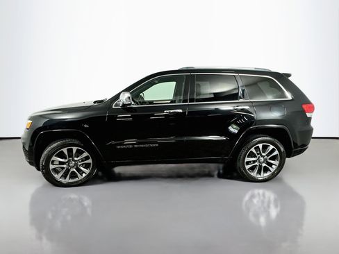 Used 2018 Jeep Grand Cherokee Overland AWD/4WD image 4