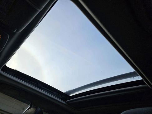 Used 2016 Subaru Forester 2.0XT Premium image 19