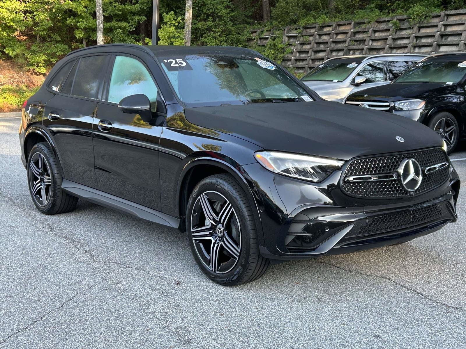 Certified 2025 Mercedes-Benz GLC 300 image 4