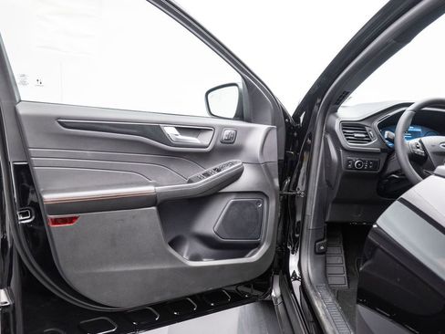 Used 2024 Ford Escape ST-Line Elite image 14