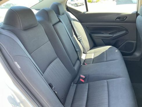 Used 2024 Nissan Altima 2.5 SV FWD image 25