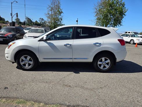 Used 2013 Nissan Rogue S w/ Special Edition Pkg FWD image 19