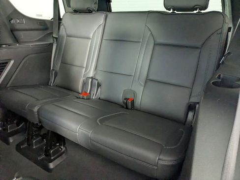 Certified 2025 GMC Yukon Denali image 28