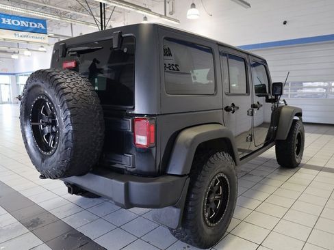 Used 2015 Jeep Wrangler Unlimited Rubicon w/ Max Tow Package image 13