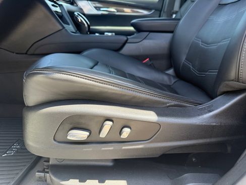 Used 2020 Cadillac XT6 Premium Luxury w/ Platinum Package AWD/4WD image 10