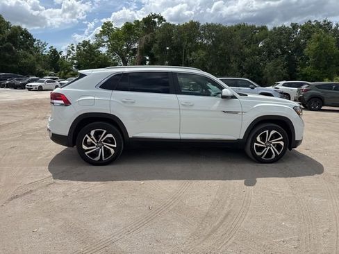 Used 2022 Volkswagen Atlas Cross Sport SEL image 20