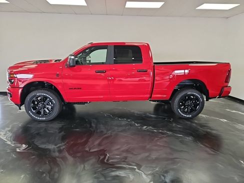 New 2026 RAM 2500 Big Horn AWD/4WD image 19