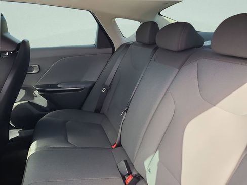 New 2025 Kia K4 FWD image 14