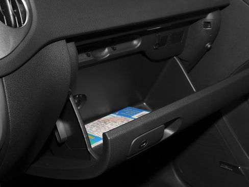 Used 2017 Volkswagen Tiguan Wolfsburg Edition image 18