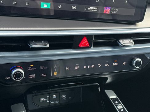 Certified 2025 Kia Sorento SX Prestige image 21