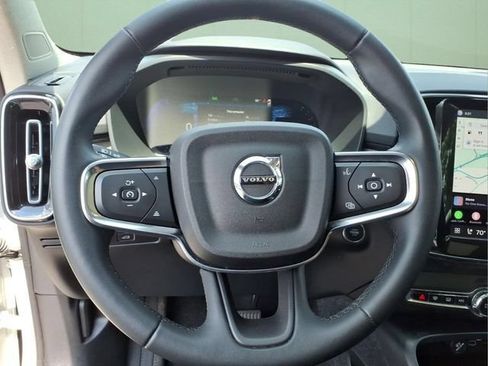 Used 2023 Volvo XC40 B5 Plus w/ Driver Assist Package AWD/4WD image 23