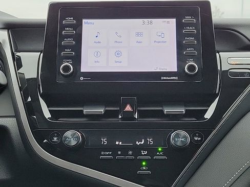 Used 2023 Toyota Camry SE w/ Cold Weather Package image 27