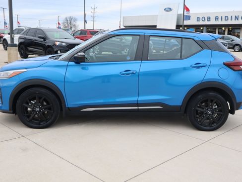 Used 2023 Nissan Kicks SR w/ SR Premium Package image 8