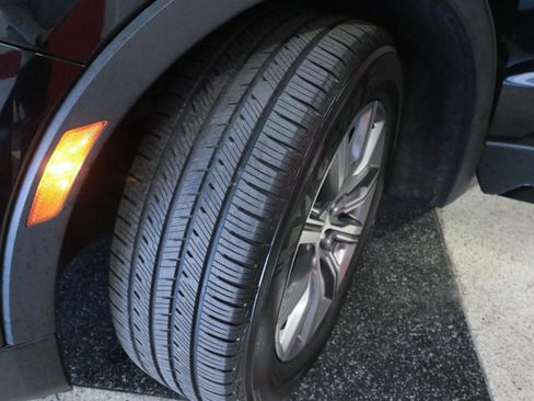 Used 2019 Cadillac XT4 Sport image 9