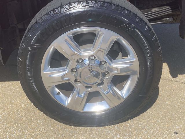Used 2019 GMC Sierra 2500 SLT w/ Duramax Plus Package AWD/4WD image 8
