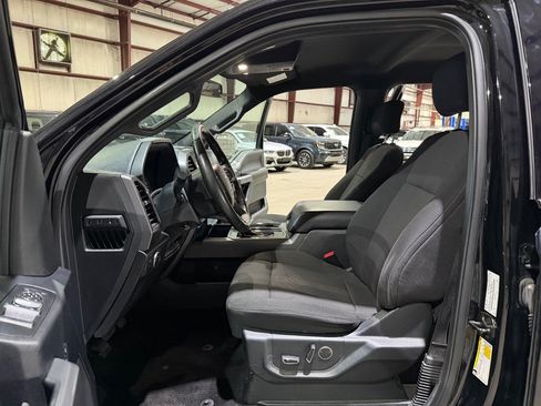 Used 2017 Ford F150 XLT w/ Equipment Group 302A Luxury AWD/4WD image 13