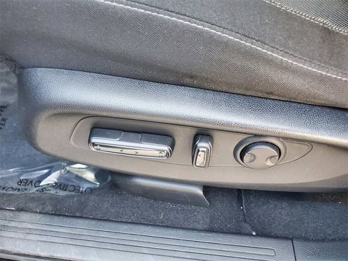 Used 2023 Honda CR-V EX image 18