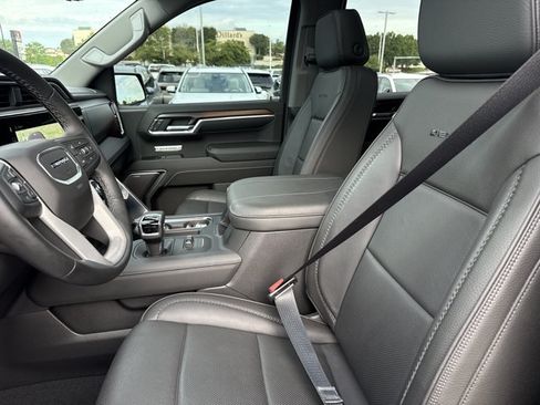Used 2026 GMC Sierra 1500 Denali w/ Denali Reserve Package AWD/4WD image 5