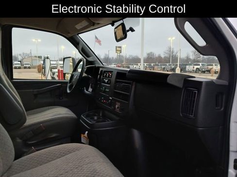 New 2025 GMC Savana 3500 Extended w/ Power Convenience Package image 15