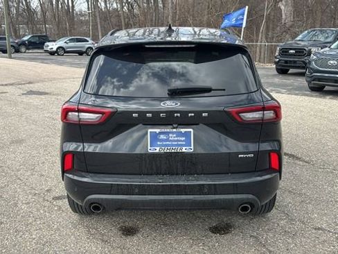 Certified 2024 Ford Escape ST-Line w/ Tech Pack #1 image 27