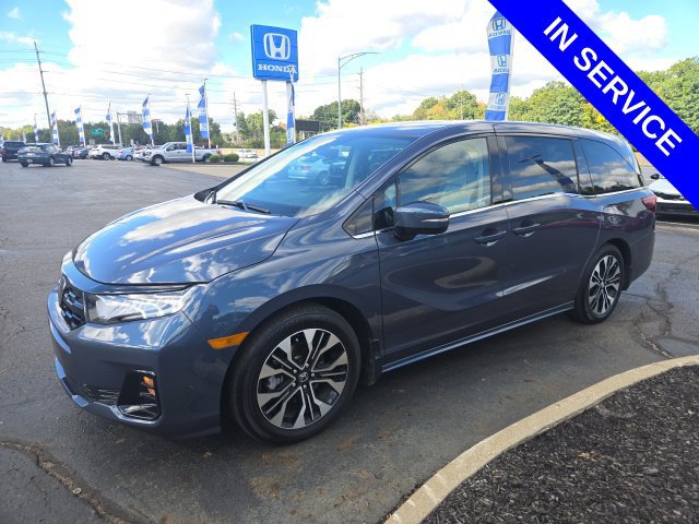 Used 2026 Honda Odyssey Elite image 3