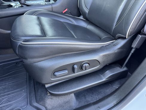 Certified 2023 Chevrolet Traverse Premier w/ LPO, Floor Liner Package image 14