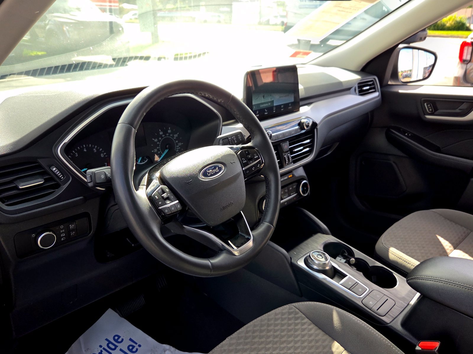 Used 2022 Ford Escape SE w/ SE Sport Appearance Package AWD/4WD image 12