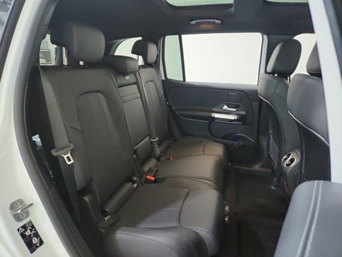 Certified 2026 Mercedes-Benz GLB 250 image 21